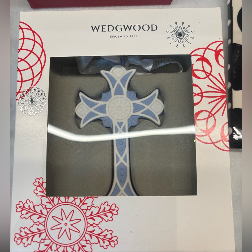 NWT Wedgwood Blue and White Cross Ornament